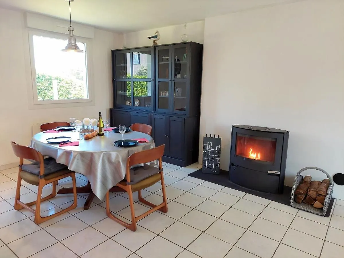 Single Storey Holiday Home Near The Beach, Santec