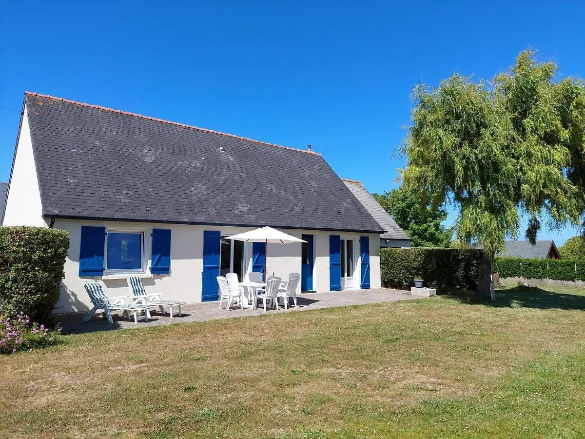 Single Storey Holiday Home Near The Beach, Santec