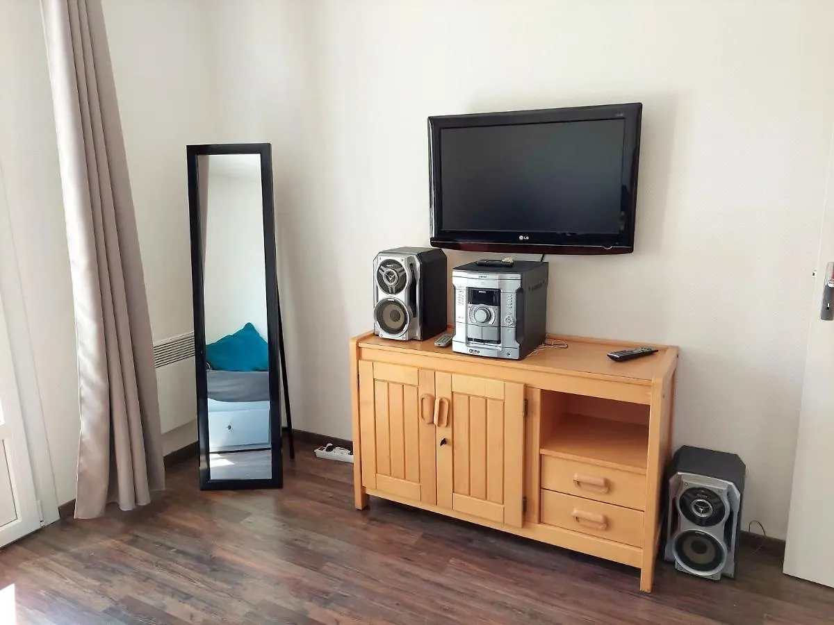 Single Storey Holiday Home Near The Beach, Santec